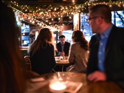 I Saw the Message 'I’m Pregnant' on My Husband’s Phone and Secretly Came to Dinner With a Stranger