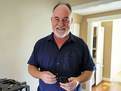 My Dad Had Dozens of Affairs, Thinking Our Mom Would Never Leave Him – What She
Did to Him Stunned Everyone