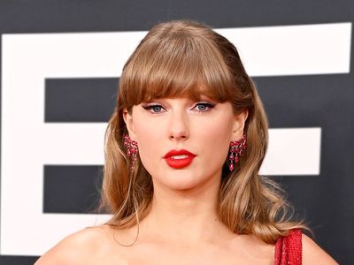 'OMG... Where Is Travis Kelce?': Why He Reportedly Hasn't Attended the Grammys
with Taylor Swift Two Years in a Row