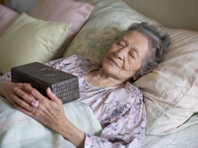 My Dying Neighbor Asked Me to Visit Her Urgently – When I Got There, She Told Me to Take a Wooden Box Out of Her Drawer and Open It